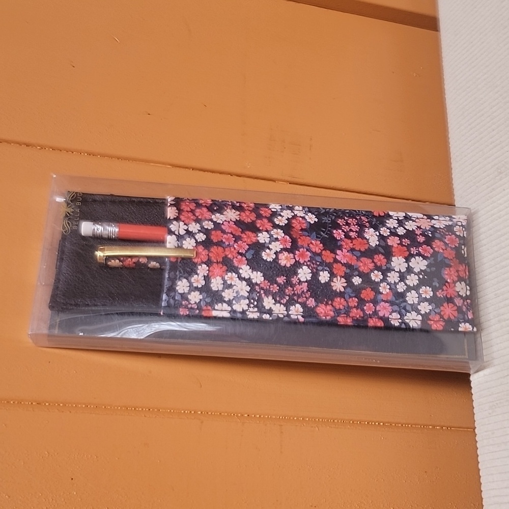 2018 unused Bella Bug Floral Leathertte Elastic Band with Pen & Pencil.